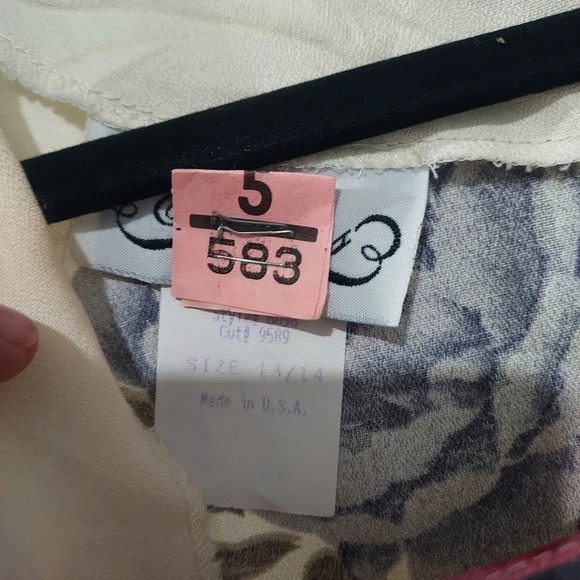 Vintage En Focus Cream Floral Sleeveless Maxi Dress in Size 13/14 - Picture 5 of 13